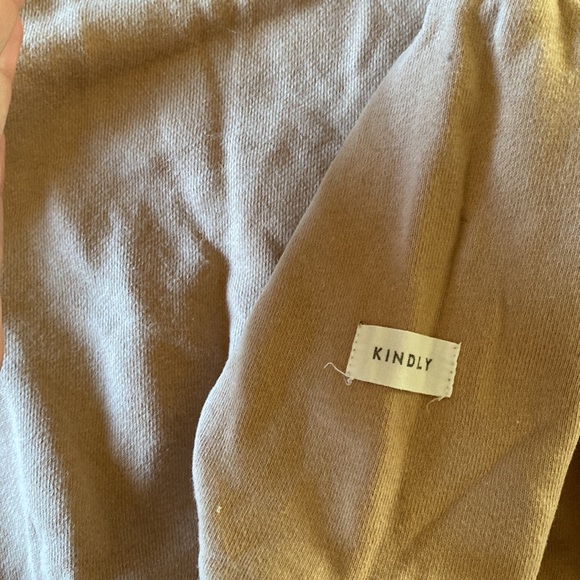 Kindly the label brown pullover sweater 1T - Picture 3 of 4